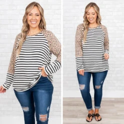 Two Of Me Top, Ivory-Charcoal -Chic Soul Store 11 fbb44d3d 9073 47db ab47 76d5a04eb74f