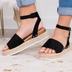 Time To Travel Sandals, Black -Chic Soul Store 12 59b966dc ceb2 40c7 b29c abe9cdca033f