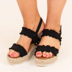 Catch The Show Sandals, Black -Chic Soul Store 15 2f9aaf85 3e2d 45c0 b775 f80fe4892c4a