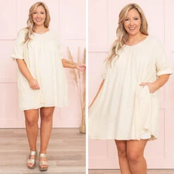Model Look Dress, Light Cream -Chic Soul Store 16 b4bf2b46 0a19 4700 a523 acfdeaececf1