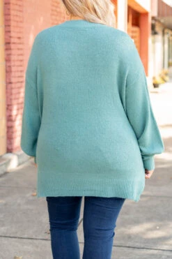 Yours In A Heartbeat Top, Sage -Chic Soul Store 1B7A6666