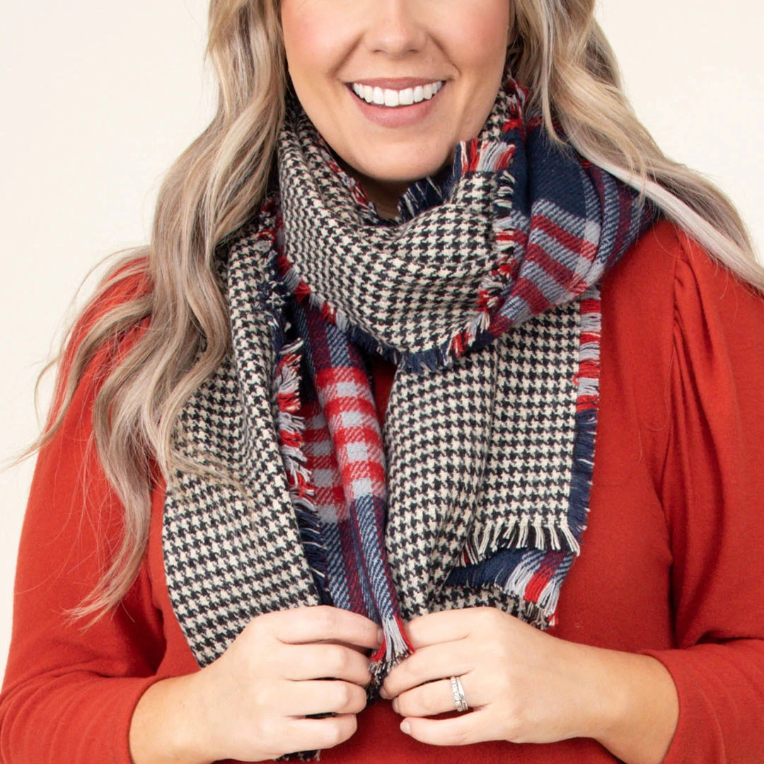 Adventurous Memories Shawl, Navy Red 8 Adventurous Memories Shawl, Navy Red - Image 6