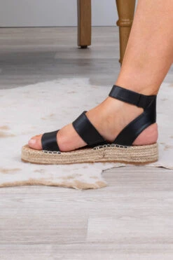 Beachside Explorer Sandals, Black -Chic Soul Store 2 18Kim 1454 Edit