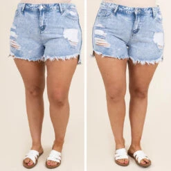 The Only One Shorts, Light Wash -Chic Soul Store 23 3dfa2d57 b4dd 4a3d 95c9 45ee56041bcd