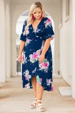 Love In Bloom Dress, Navy 10 Love In Bloom Dress, Navy -Chic Soul Store 373A2911