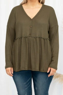 When I Look In Your Eyes Top, Olive -Chic Soul Store 373A3438 7e10a642 31c1 46d5 b9f0 661aceddafb9