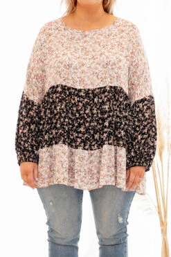 Happy Together Top, Ivory-Black -Chic Soul Store 373A5116 8ff1f7ea b24b 4b00 8613 311c095d41ca