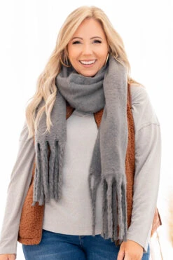 Snuggled Up Together Scarf, Gray