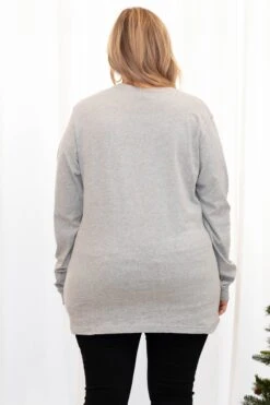 Holiday Trees Tee, Heather Gray -Chic Soul Store 373A5415