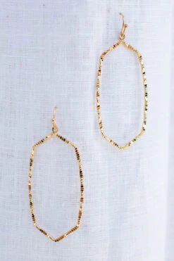 Romantic Views Earrings, Gold