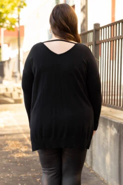 So Show Me Family Sweater, Black -Chic Soul Store 5E1A0371 3d084567 14bb 437e a6e2 fa08d4e988eb