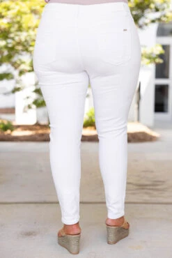 The Magic Skinny Jeans, White -Chic Soul Store 5E1A2029 Edit