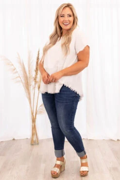 Musical Ride Top, Off White 10 Musical Ride Top, Off White -Chic Soul Store 5E1A2515