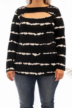 Late Night Ahead Top, Black -Chic Soul Store 5E1A3093 Edit