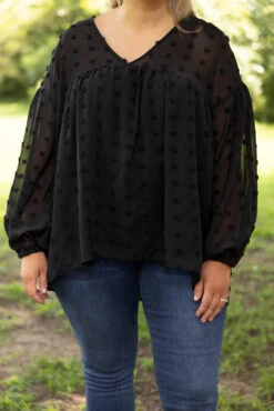 Love Is Catching Blouse, Black 11 Love Is Catching Blouse, Black -Chic Soul Store 5E1A3373