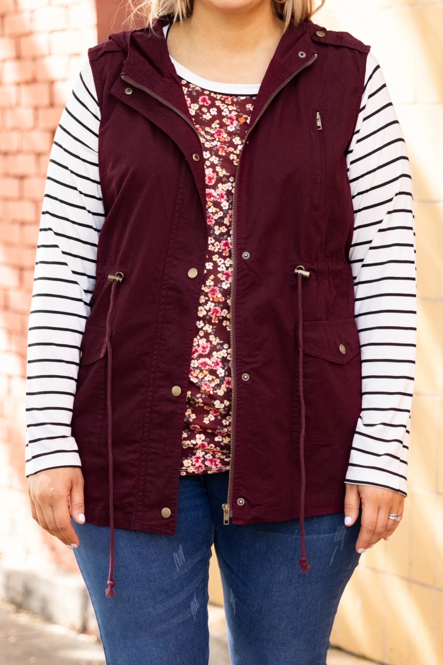 So Carefree Vest, Dark Burgundy 6 So Carefree Vest, Dark Burgundy - Image 4