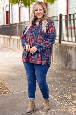 Happy In Life Top, Navy 10 Happy In Life Top, Navy -Chic Soul Store 5E1A4559