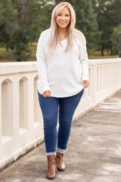 New Rules Coming Top, Ivory -Chic Soul Store 5E1A5123