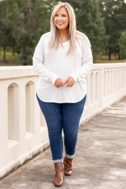 New Rules Coming Top, Ivory -Chic Soul Store 5E1A5124