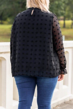 Minutes Away Top, Black 11 Minutes Away Top, Black -Chic Soul Store 5E1A5217