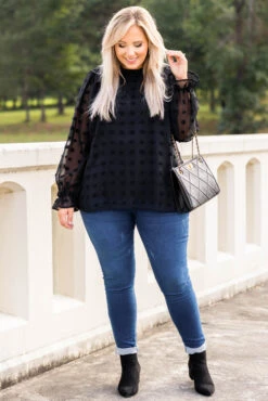 Minutes Away Top, Black 9 Minutes Away Top, Black -Chic Soul Store 5E1A5222