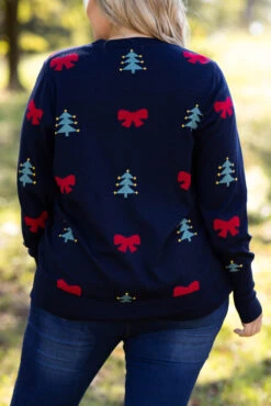 Wrapping Presents Sweater, Navy -Chic Soul Store 5E1A6603