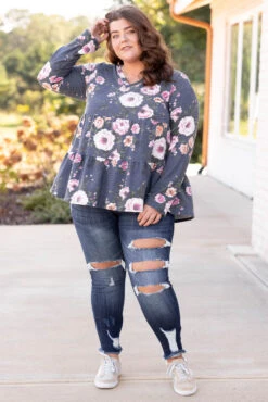 Automatic Floral Love Top, Navy -Chic Soul Store 5E1A6820