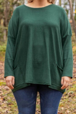 Snow Whispers Tunic, Hunter Green -Chic Soul Store 5E1A7235 Edit