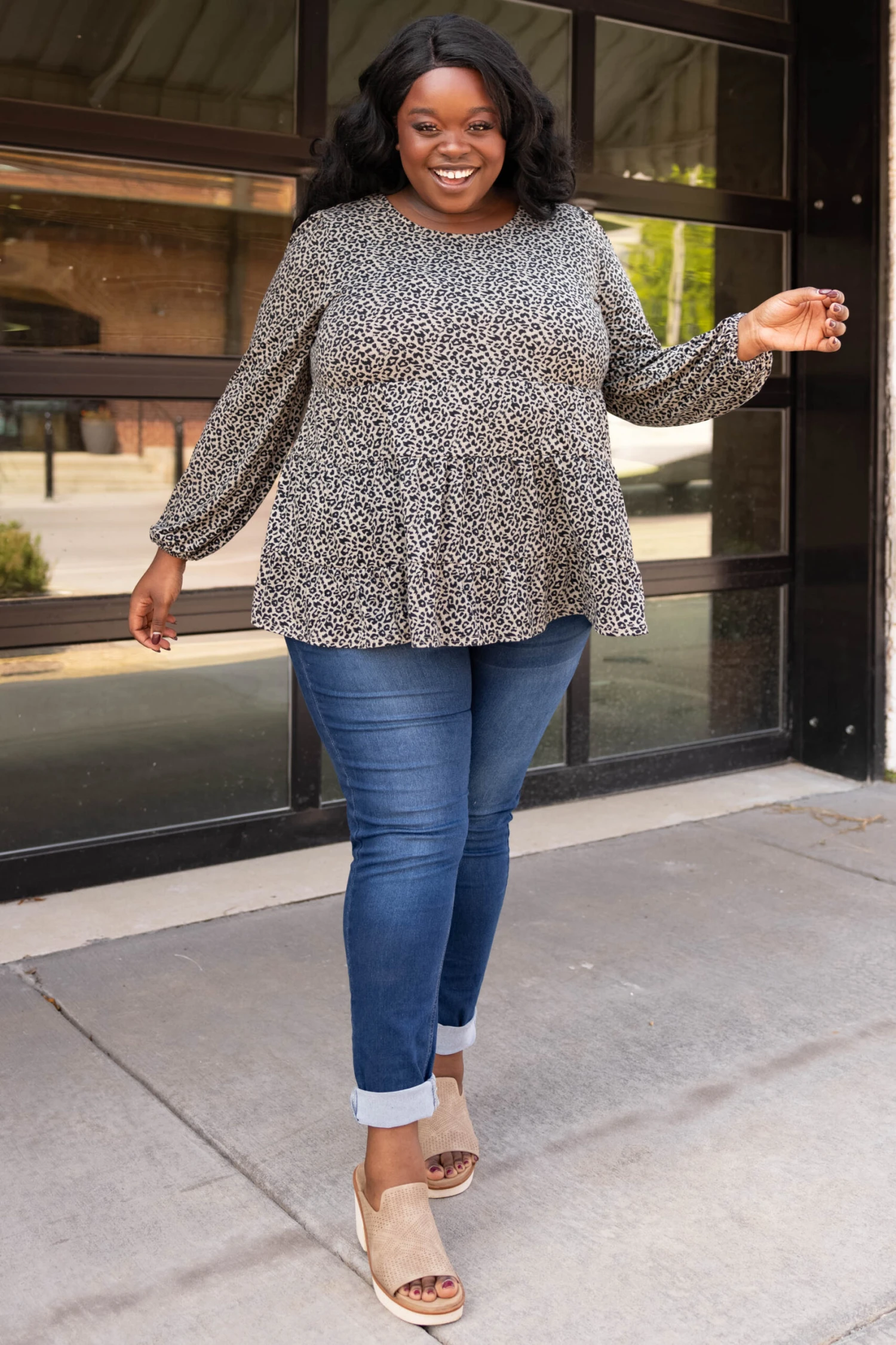 Hometown Throwdown Top, Olive 5 Hometown Throwdown Top, Olive - Image 3