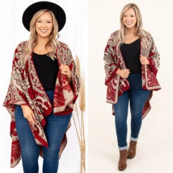 Castle Of Gold Poncho, Red -Chic Soul Store 5 03999779 b394 4fdb 9f77 f1e2f83c185f
