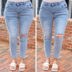 Easy Everyday Essential Skinny Jeans, Light Wash -Chic Soul Store 5 c72281e8 4e6e 4bc0 bfe1 6f157198a6bc