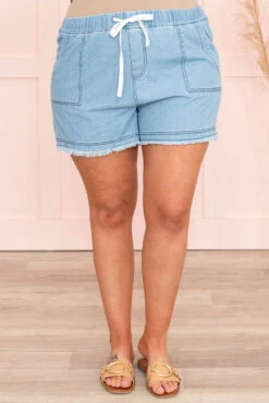 A Sunny Breeze Shorts, Light Denim -Chic Soul Store ASunnyBreezeShorts LightDenim 2