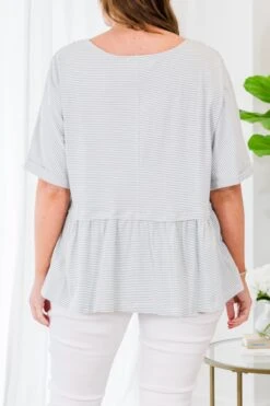 A Welcoming Smile Top, Light Green -Chic Soul Store AWelcomingSmileTop LightGreen