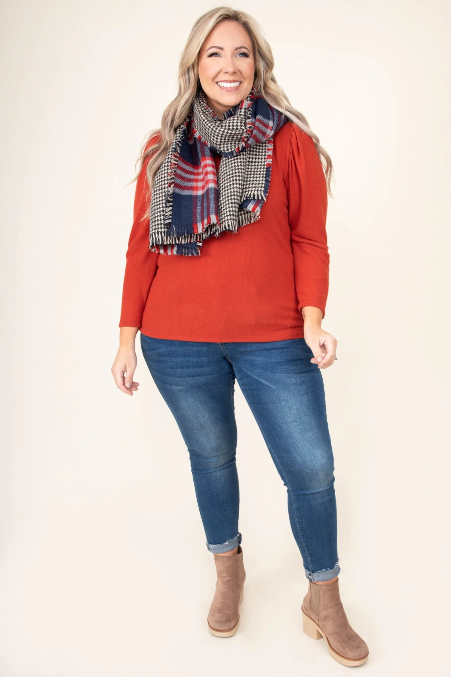 Adventurous Memories Shawl, Navy Red 5 Adventurous Memories Shawl, Navy Red - Image 3