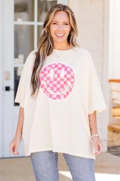 All Smiles Here Boyfriend Tee, Ivory