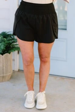 Sporty Chic Short, Black