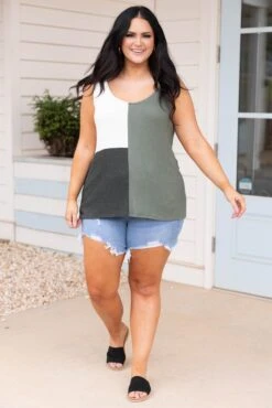 Being Wild Shorts, Medium 11 Being Wild Shorts, Medium -Chic Soul Store BeingWildShorts Medium 0091