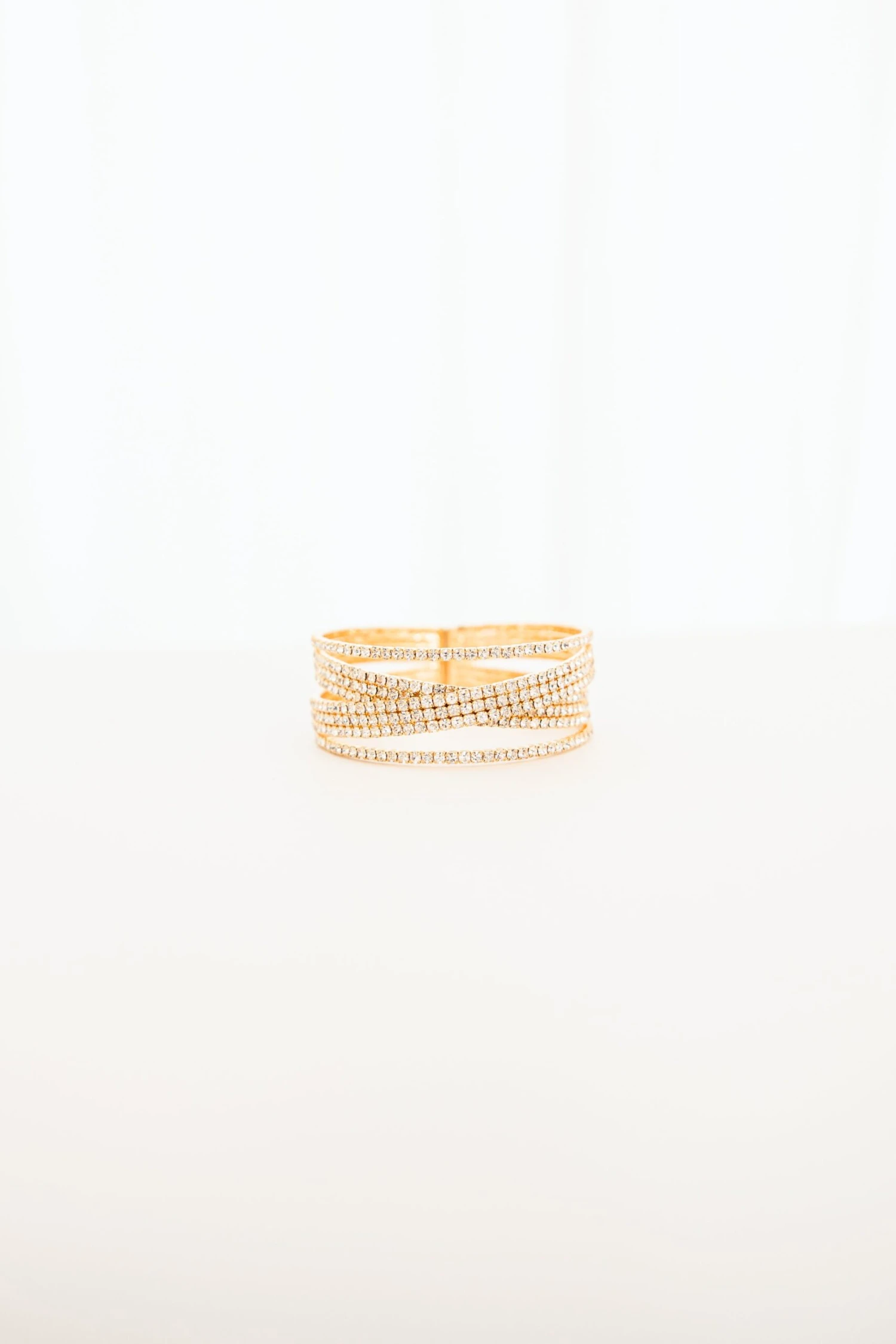 Bling Empire Bracelet, Gold 6 Bling Empire Bracelet, Gold - Image 4