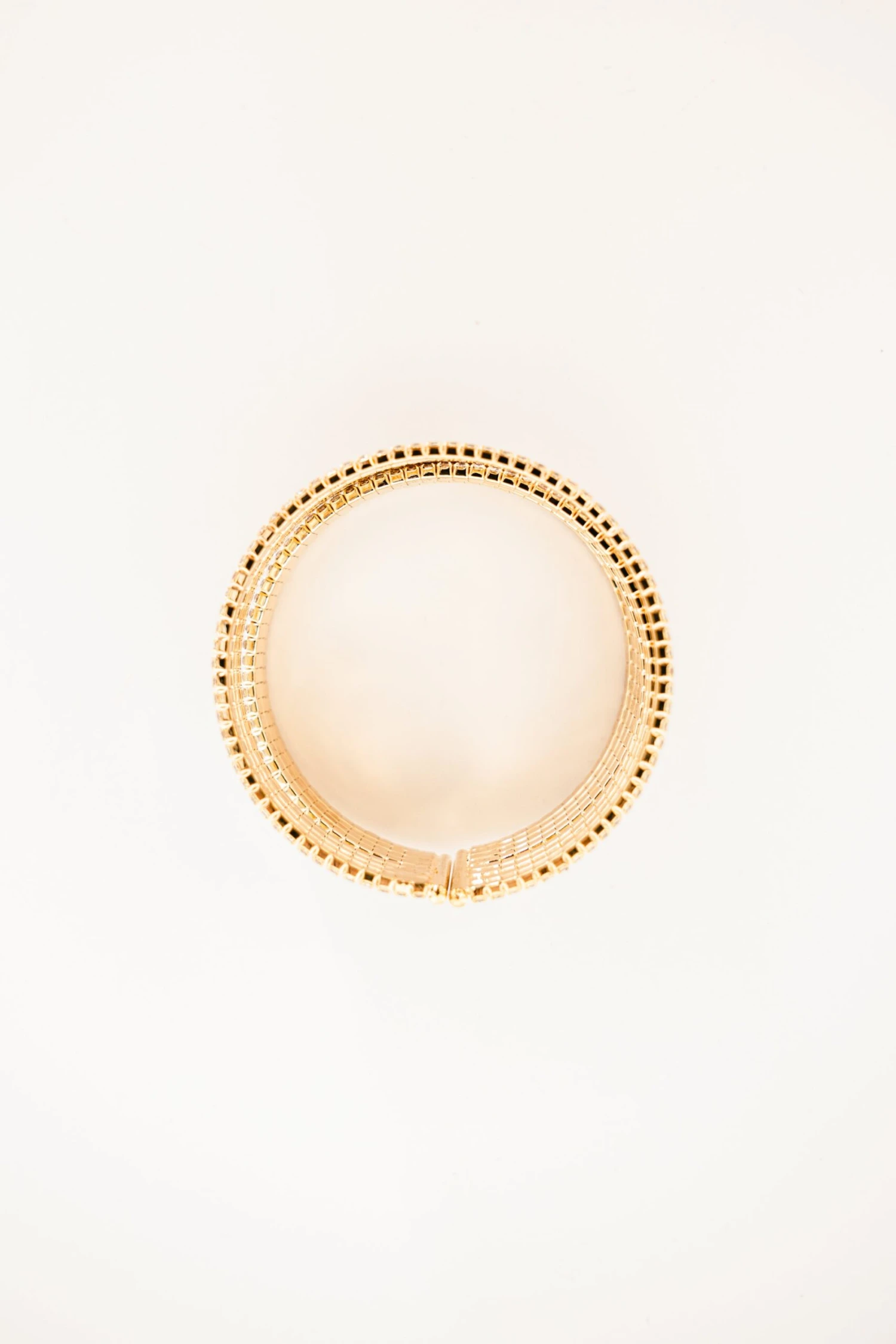 Bling Empire Bracelet, Gold 5 Bling Empire Bracelet, Gold - Image 3