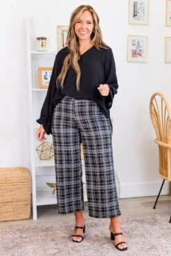 Blushing Babe Top, Black -Chic Soul Store BlushingBabeTop Black 3