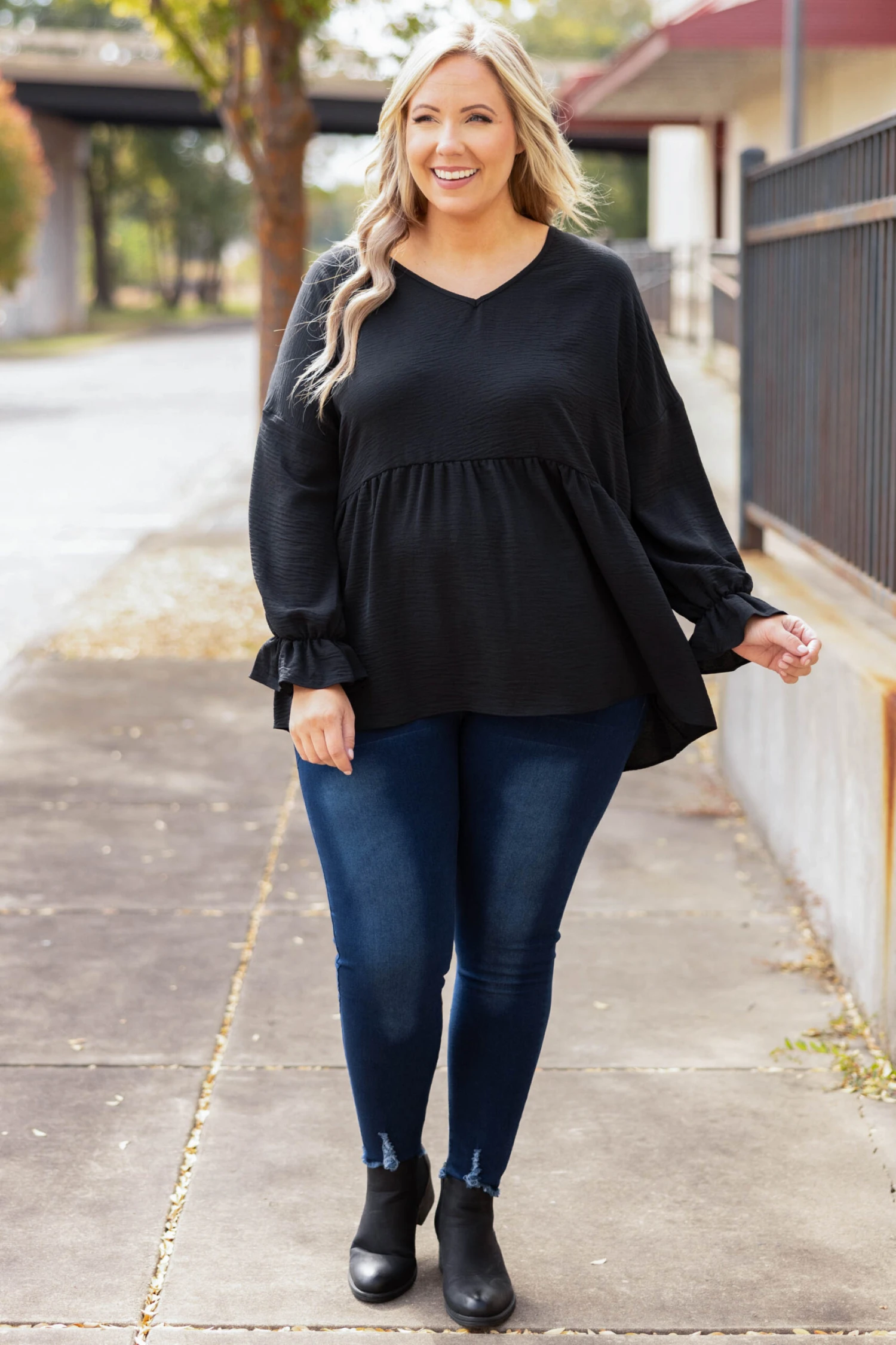 Carry Me Through Top, Black 4 Carry Me Through Top, Black - Image 2