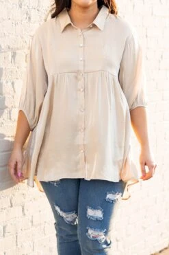 Castle In The Valley Tunic, Warm Sand 11 Castle In The Valley Tunic, Warm Sand -Chic Soul Store CastleInTheValleyTunic WarmSand 0940