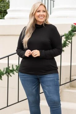 Cold As You Sweater, Black