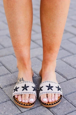 Come My Way Sandals, Black -Chic Soul Store ComeMyWaySandals Black 3