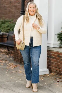 Comfort Cutie Vest, Cream -Chic Soul Store ComfortCutieVest Cream 5