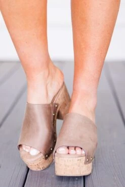Corky's: Everything Is Turning To Gold Wedges, Brown Distressed 10 Corky's: Everything Is Turning To Gold Wedges, Brown Distressed -Chic Soul Store Corky s EveythingsTurningToGoldWedge BrownDistressed
