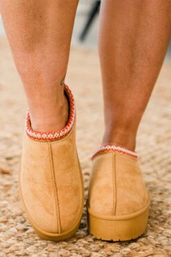 Cozy Vibes Only Slippers, Tan -Chic Soul Store CozyVibesOnlySlippers Tan 2