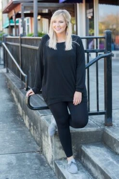 Slouchy Dolman Tunic Long Sleeve, Black -Chic Soul Store DSC4521ed