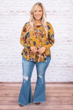 Flare To Dare Jeans, Medium Wash -Chic Soul Store DSC7784 51d8d0ff b0c0 4368 af9c a7595b0dcc5e