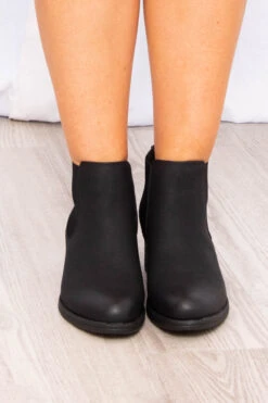 A Midnight Walk Booties, Black -Chic Soul Store DSC 0323 Edit 63de62d9 183e 46fd afc8 acf4dbd7f4d1